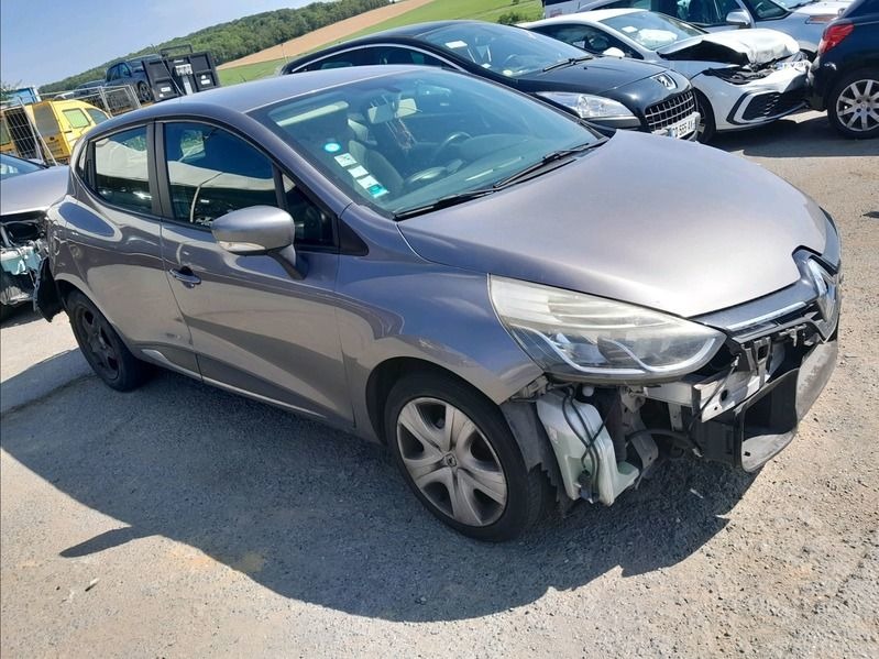 CLIO Clio 0.9 Energy TCe - 90 Zen accidentée