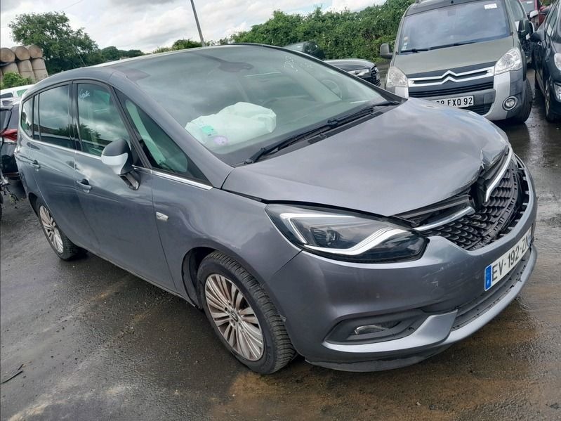 ZAFIRA 1.4T 140 accidentée